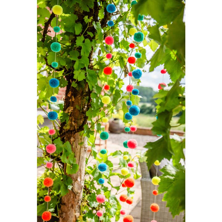 PomPom Galore – wholesale Bunting/garland – Bright Neon Pom Pom Garland5