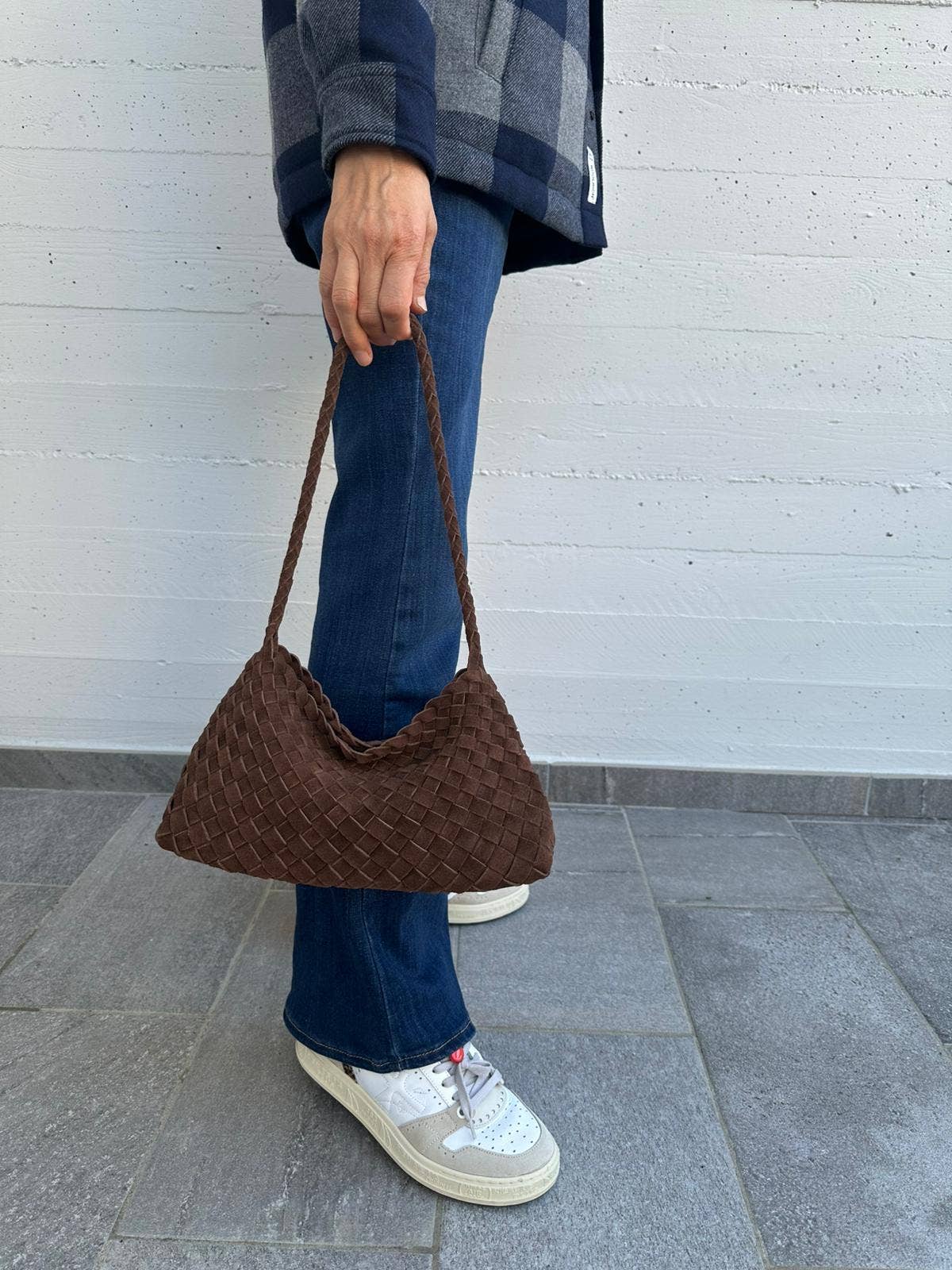 Zhade – Großhandel Schultertasche – Damen – ROSY SMALL Schultertasche aus Wildleder1