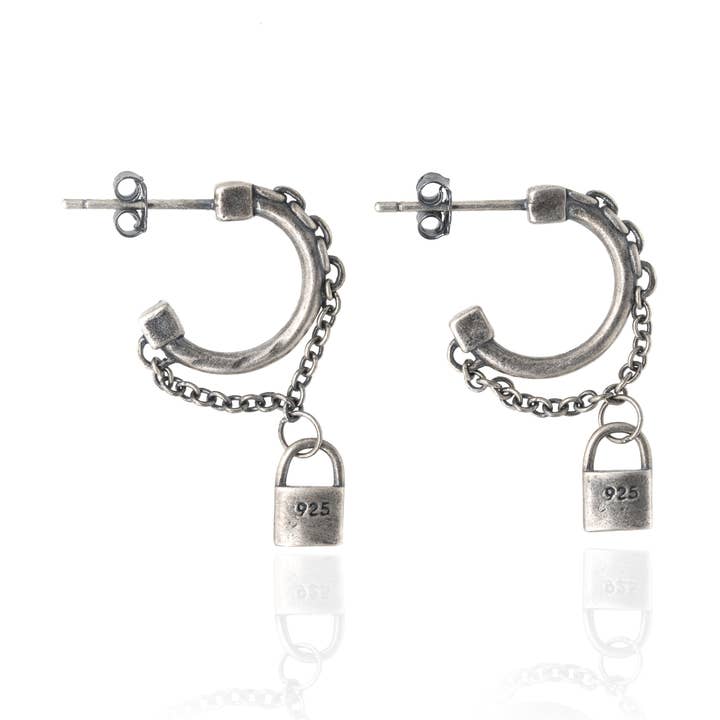 Lås- och kedjeörhänge för wholesale av Black Feather Design