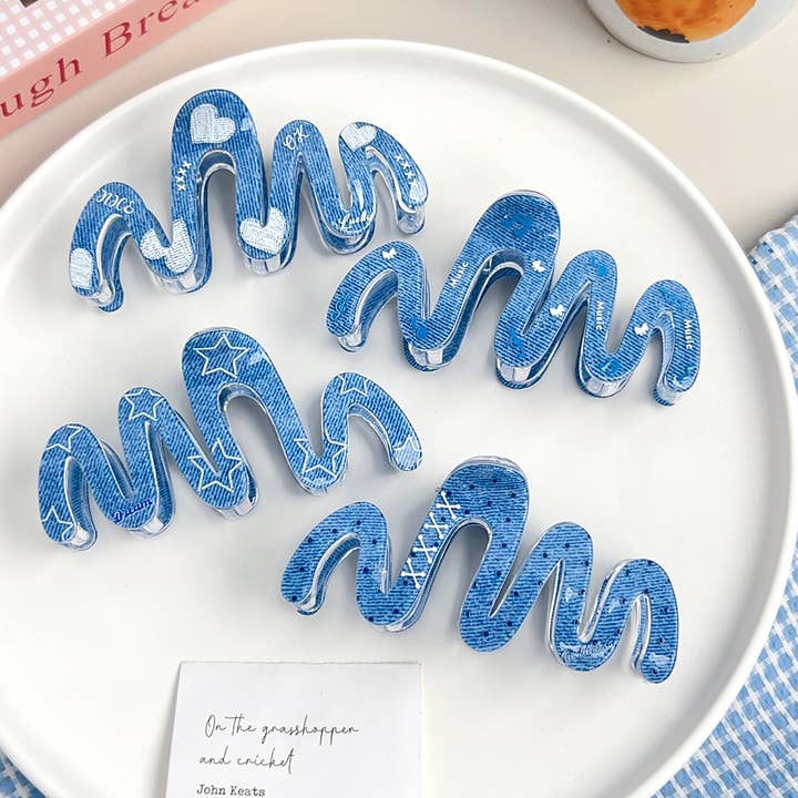 Garra de Cabelo Grande com Estampa de Denim Ondulada por atacado de SoapElenGlen