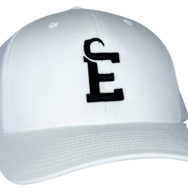 Weißer Curl E Trucker für den Großhandel von Embry Outdoors