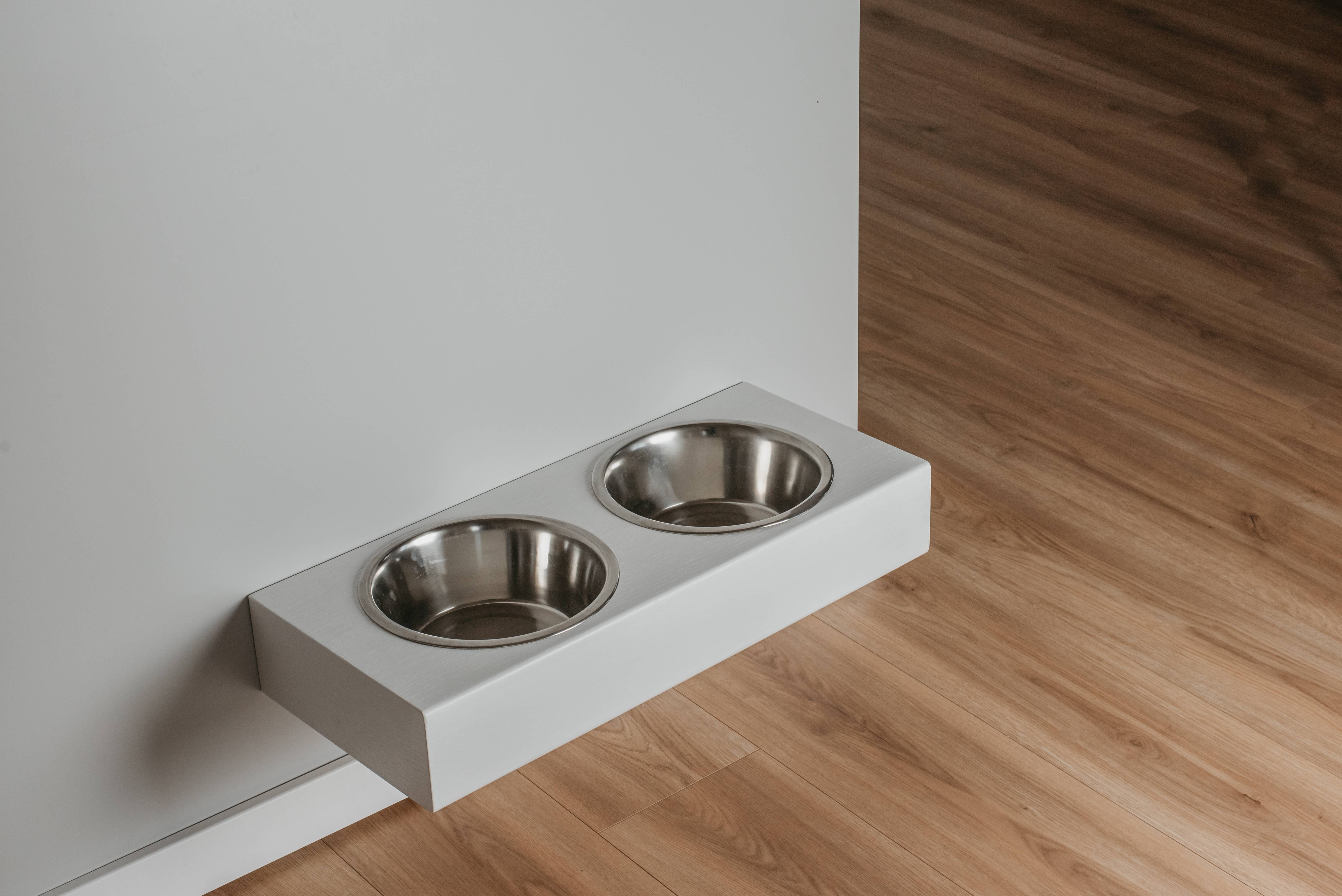 ValiaiDesign - Wholesale Pet Bowl - Cat/Dog - Double bowl dog feeder, Futterstation hund, Elevated bowls1