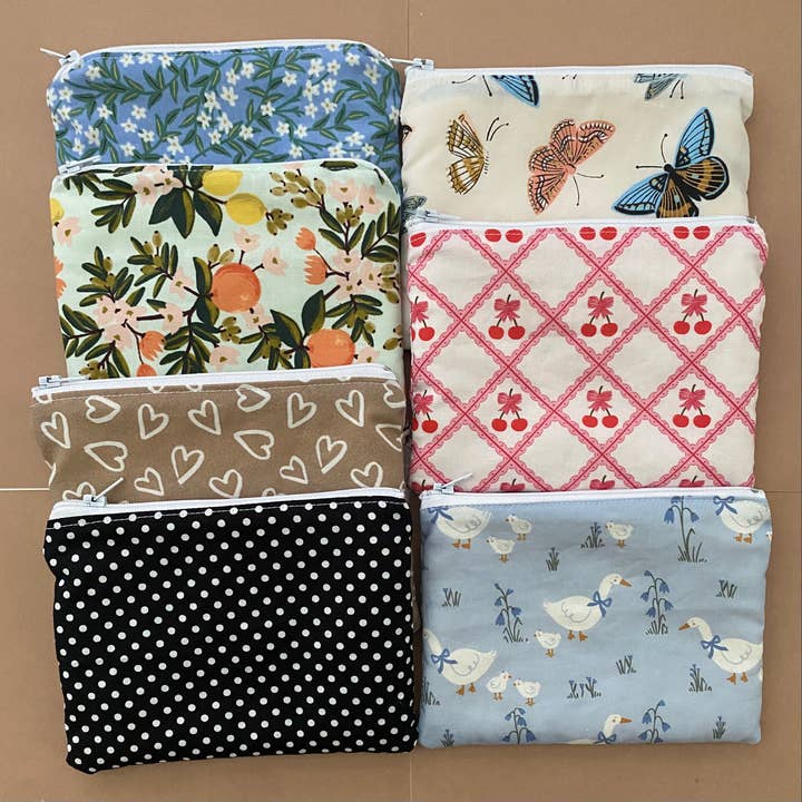 Handmade pouches for cosmetic, essentials, everyday bag for wholesale by Pure Roze Apparel