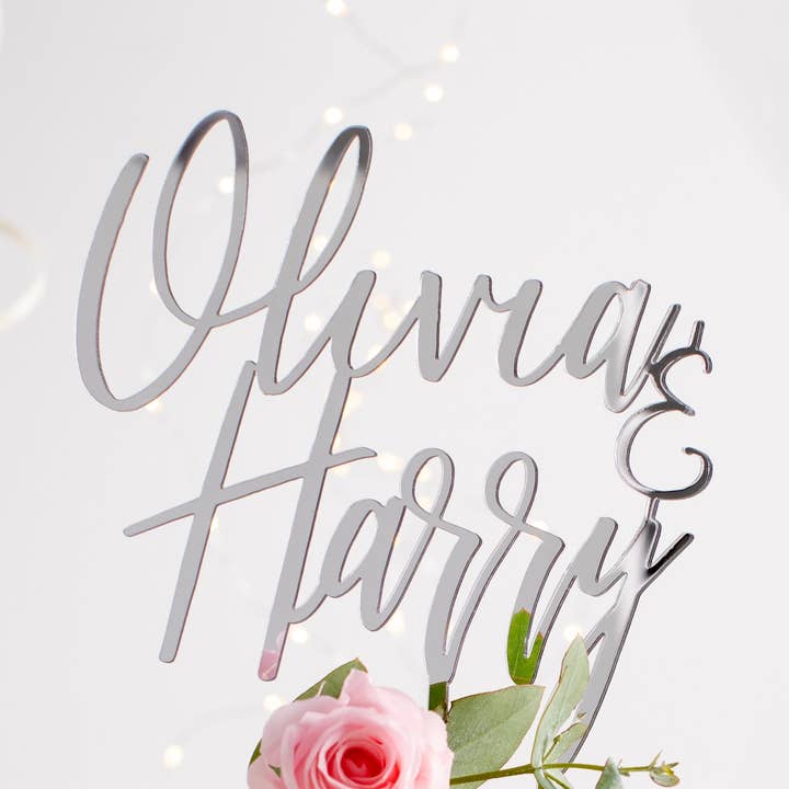 Décoration de gâteau classique personnalisée pour couples pour la vente par Twenty-Seven Enterprises Ltd