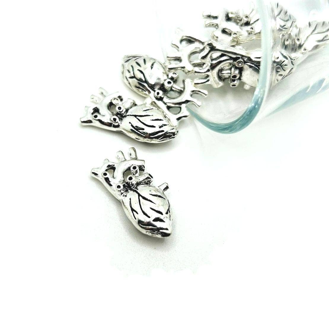 Guerrilla Charm - Wholesale Individual Charm/Pendant - Silver Anatomical Human Heart 3D Charms, 27x13mm0