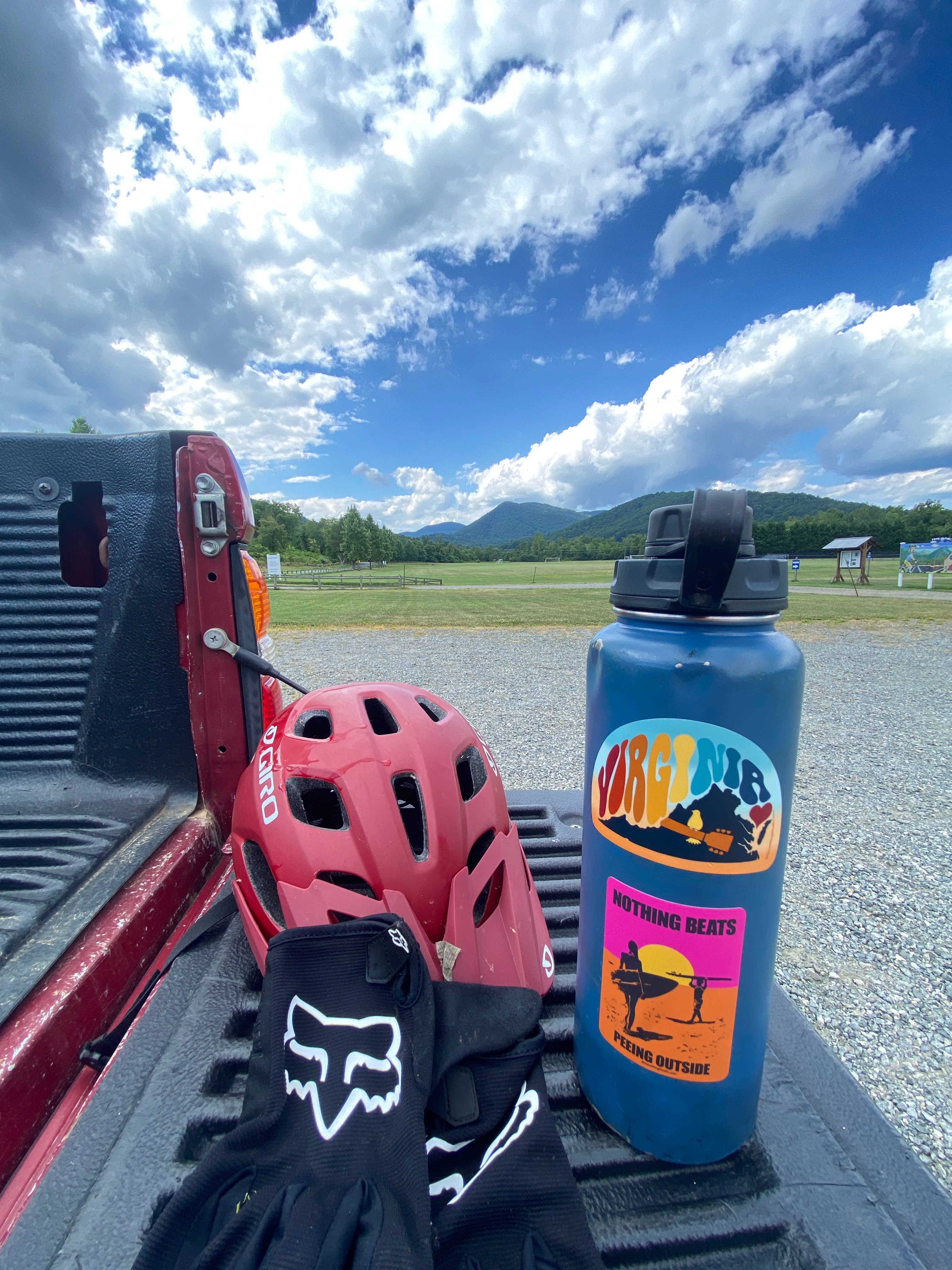 New Wing Studio - Vente Autocollant - AUTOCOLLANTS Virginia Vibe3