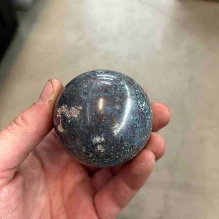 Gemwise - Vendita all'ingrosso Pietra/cristallo spirituale - Sfera in rubino e cianite, lotti da 1 kg1