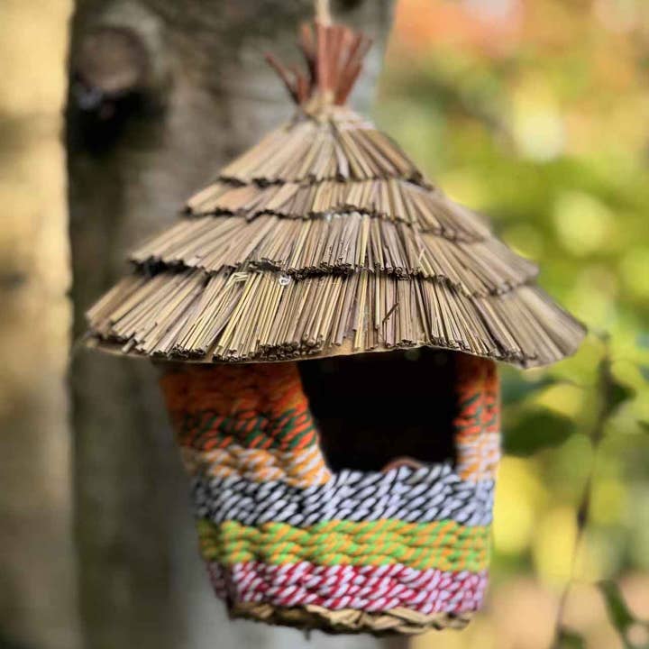 Marissa's Gifts - Wholesale Bird House - Handmade hut weave rattan birdhouses with straw roof measuring 15 x 21cm5