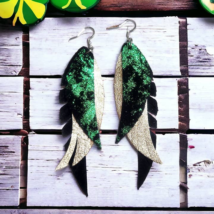 Grøn/guld og sorte fjer for engroshandel hos Bushleys Beauties, LLC