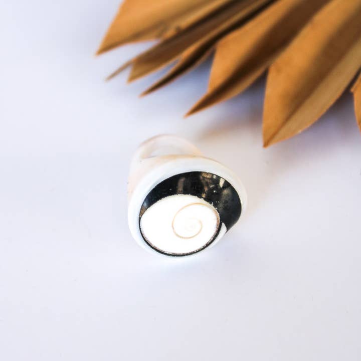 Bali Queen - Wholesale Cocktail/Statement Ring - Bali Shell Rings3