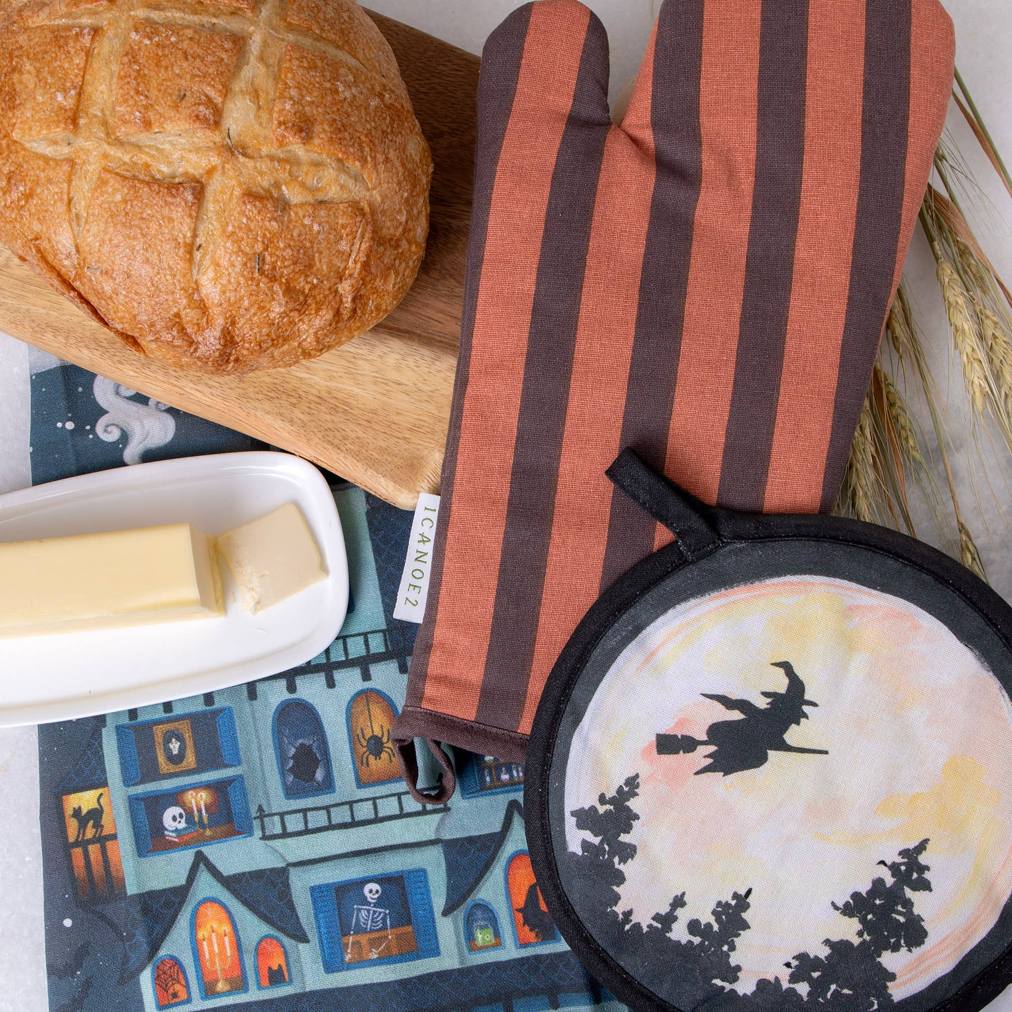 1canoe2 | One Canoe Two Paper Co. - Wholesale Oven Mitt/Pot Holder - Witch Pot Holder Set1