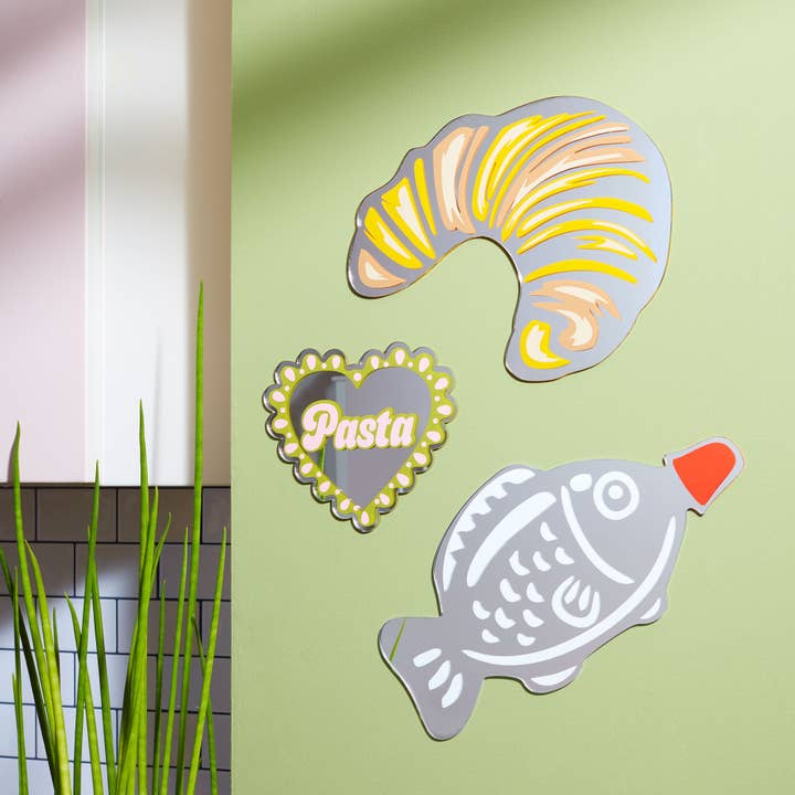 Printed Weird - Wholesale Muurspiegel - Sushi sojasaus visvormige spiegel3