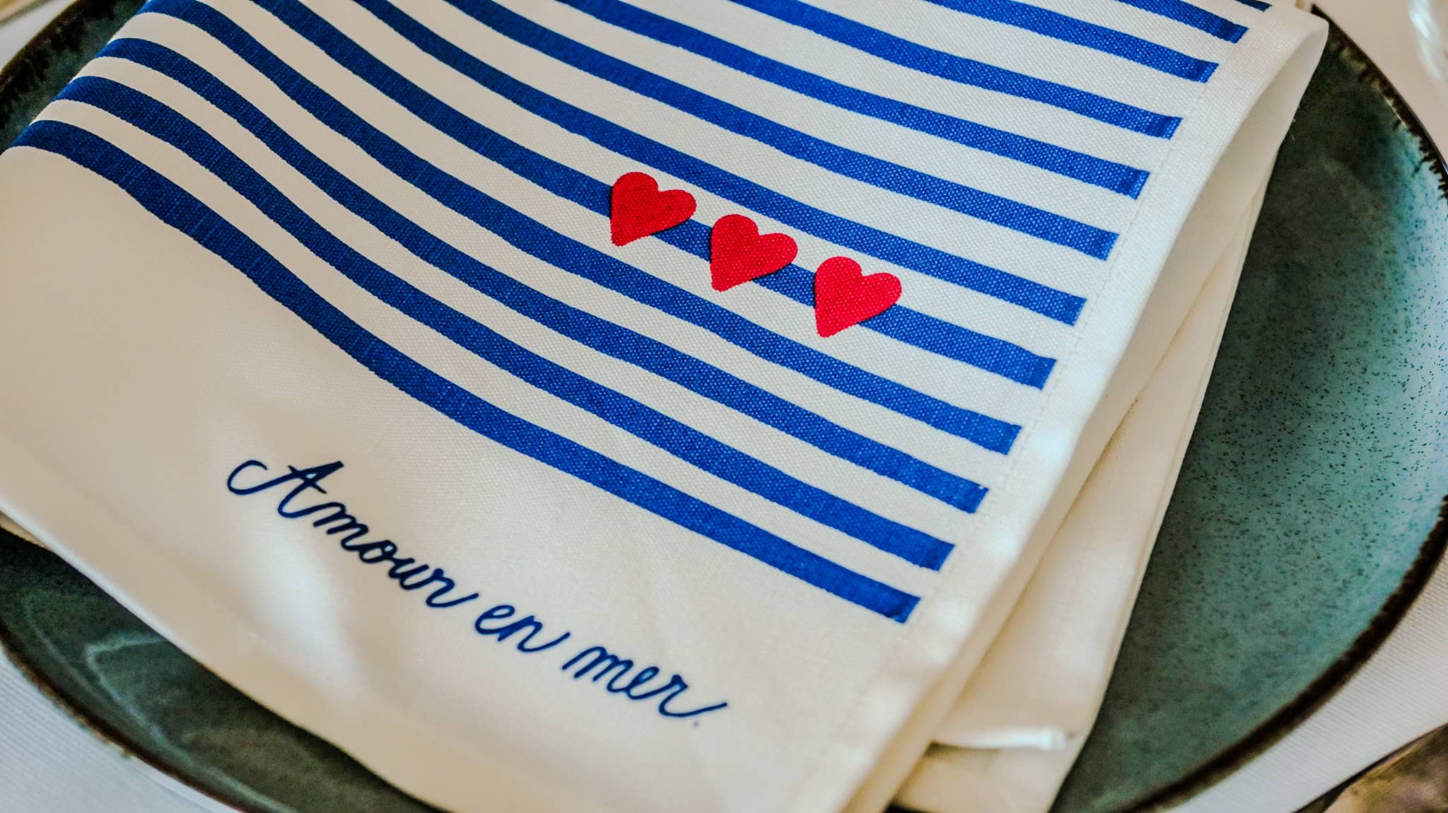 LA SERVIETTE DE TABLE - Wholesale Dinner & cloth napkin - The “Love at Sea” gift set of 2 table napkins3