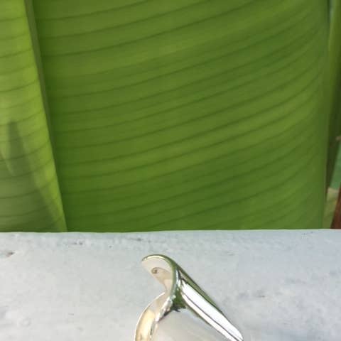 Anello Regina per la vendita all'ingrosso da parte di Mimi + Marge