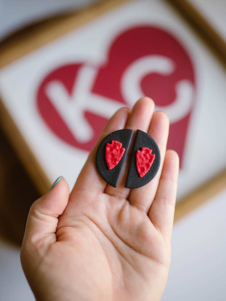 Brincos Kansas City Chiefs | Brincos Barro Polímero por atacado de Wyatt & Quinn Co.