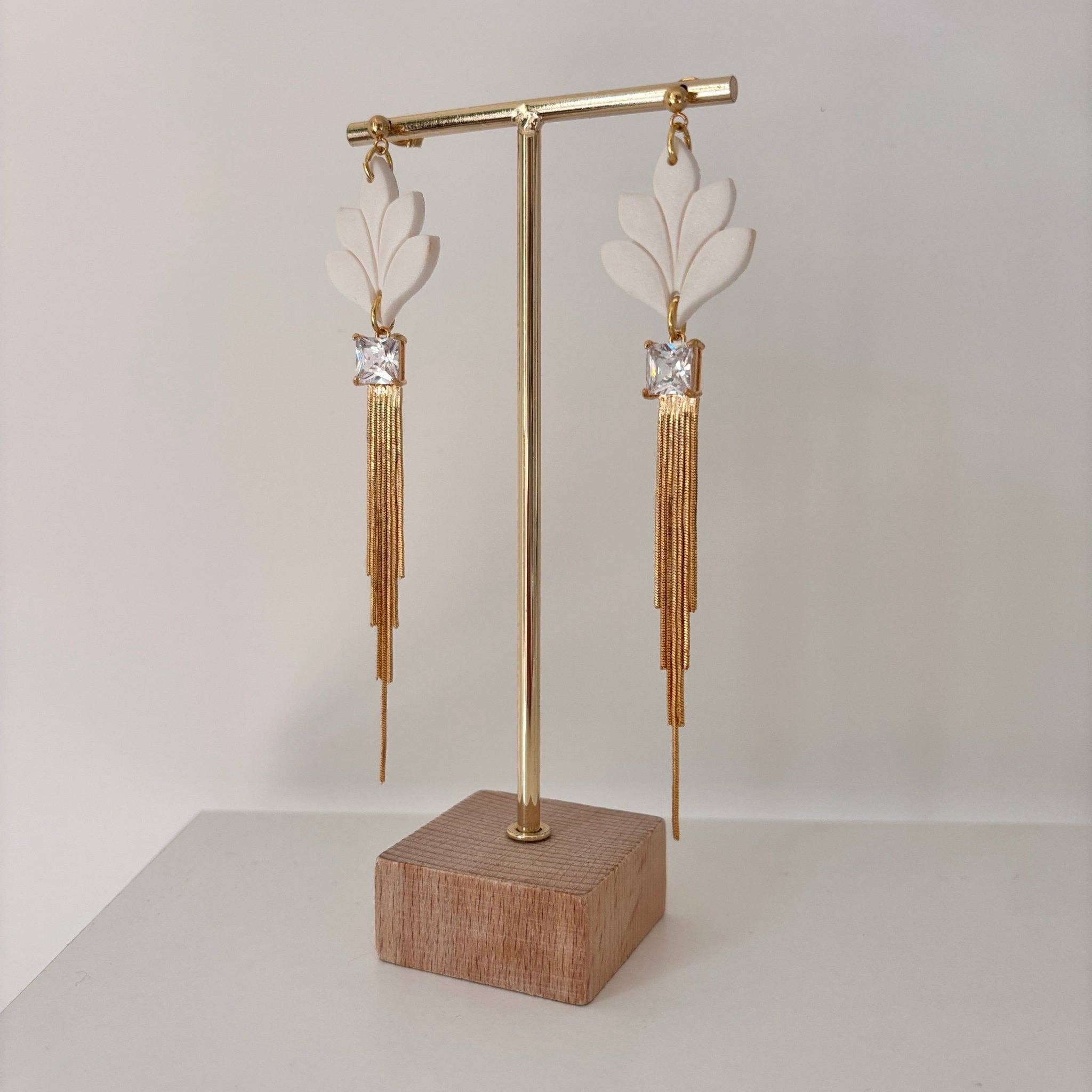 DUESTELLE ITALIA - Venta al por mayor Pendientes colgantes - Golden Cascade - Pendientes Artesanales Blanco y Oro10