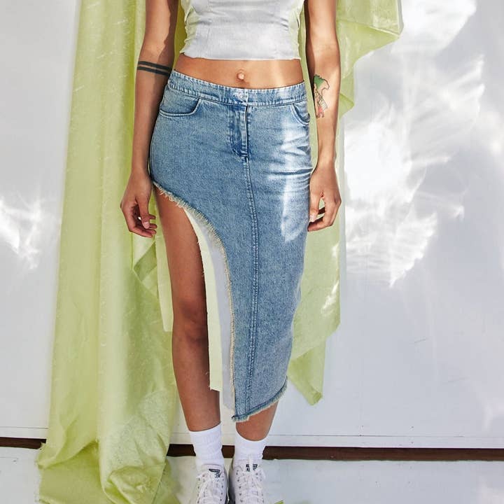 Duo Patch Side Slit Skirt for wholesale by DAWANG