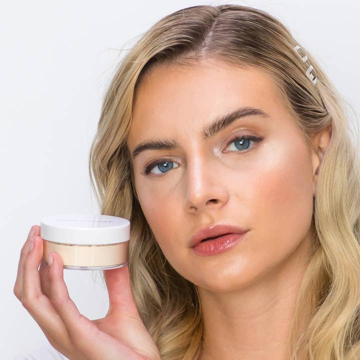 Kara Beauty - Wholesale Makeup Setting Spray/Powder - ESSENTIALS Setting Powder2