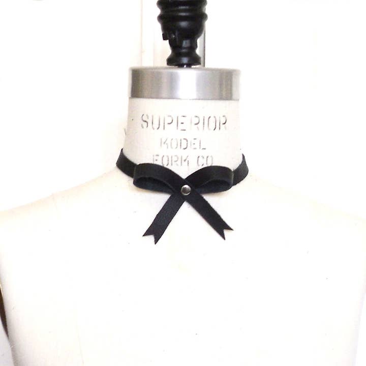 Love Lorn Lingerie - Wholesale Choker/Collar - Leather Bow Collar1