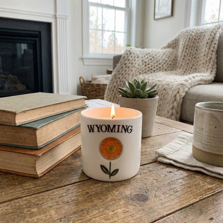 Pressede blomster sojalys - Håndlavede specialfremstillede lys for engroshandel hos Sunnie Lane