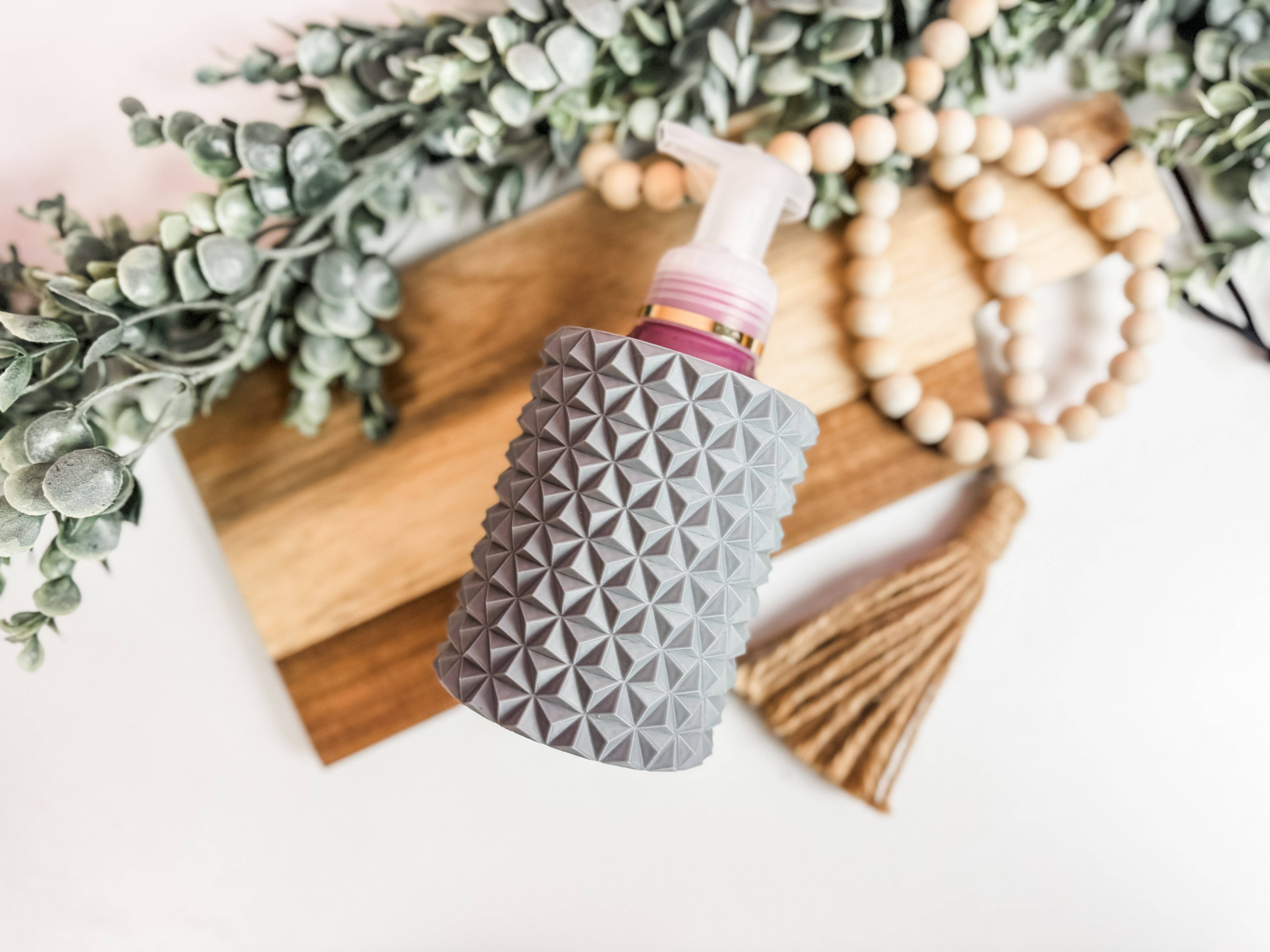 Lumber Revolution - Venta al por mayor Platitos para jabón de baño - Funda de Jabón Impresa en 3D | Compatible con Botellas de Jabón Espumoso de Bath & Body Works | Decoración de Fregadero Geométrica Moderna0