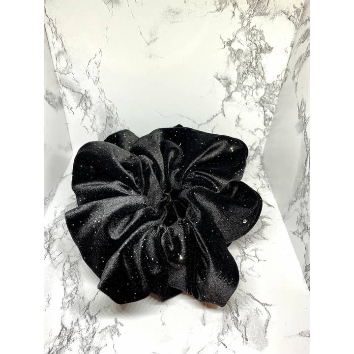 Enchanted Scrunch – Engroshandel Scrunchie – Kvinder – Sort Sparkle Velvet Scrunchie2