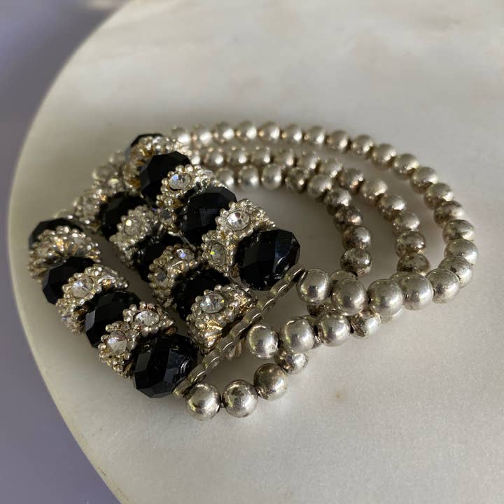 SAMPLE Audrey Crystal Flersträngat Armband för wholesale av KAGI