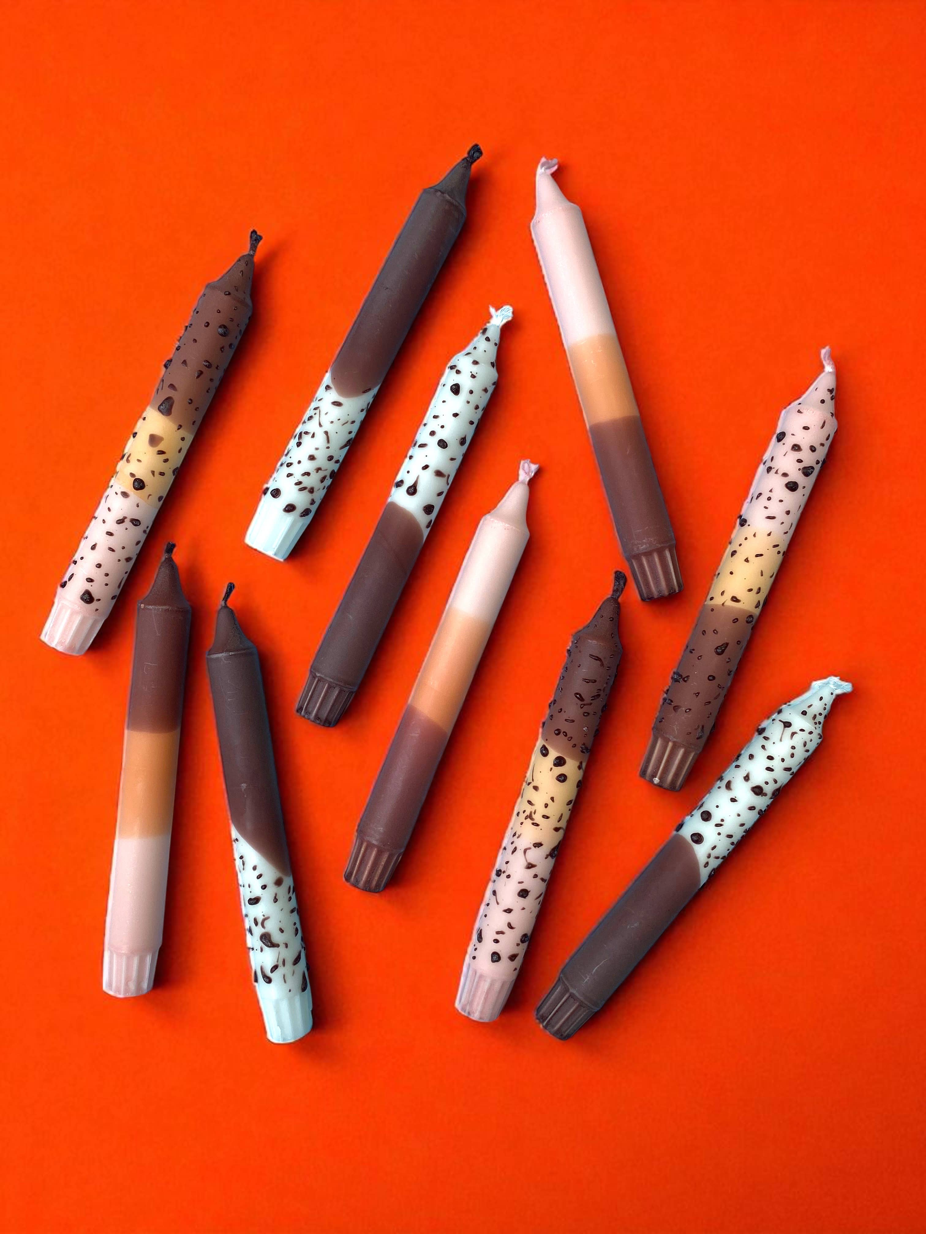 Kupkup HB. - Fi Design Studio Co. – vela pilar por atacado – Brilho Alegre | Vela Tapper Outono em Nova Iorque | 2,3x20 cm13