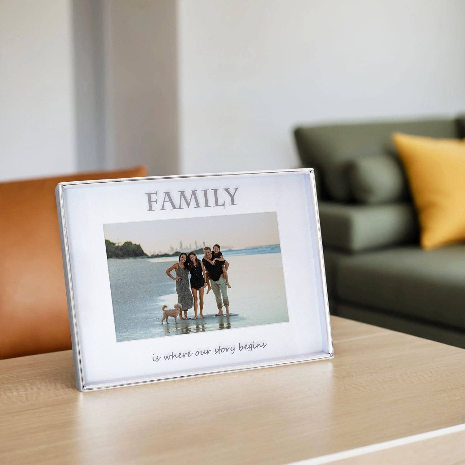 Happy Homewares – wholesale Picture frame – Contemporary Silver Plated Metal Family 4x6 Picture Frame for Wall or Table5