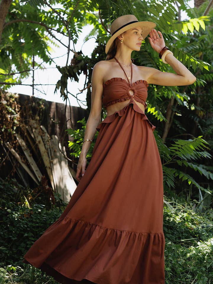 EB LUXE - Wholesale Dress - Women's - LD1298 Cut-Out Ruffled Maxi Halter Dress2