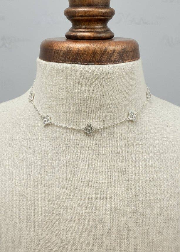 Nette Road Wholesale - Wholesale Pendant/charm necklace - Silver Glass Clover Station0