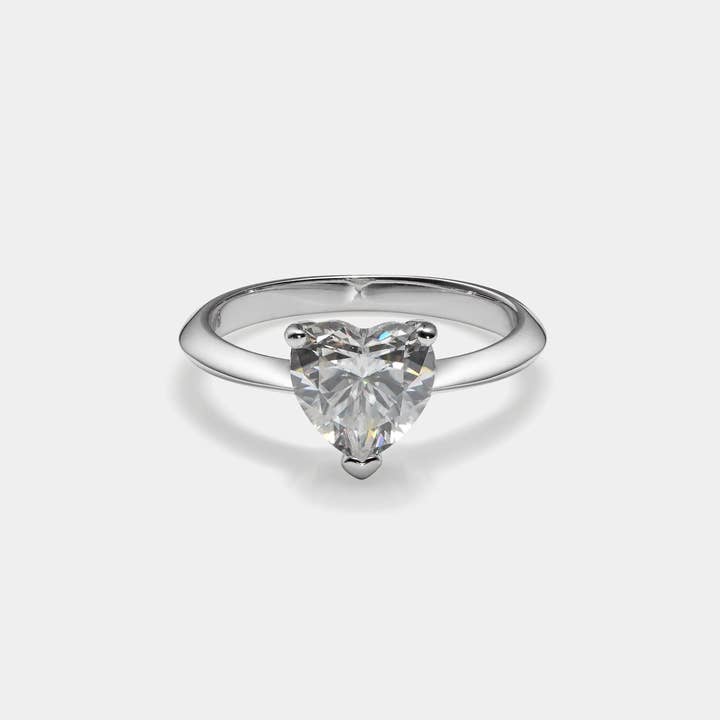 Herzförmiger Moissanit-Verlobungsring aus 925er-Sterlingsilber für den Großhandel von Perimade & Co. LLC