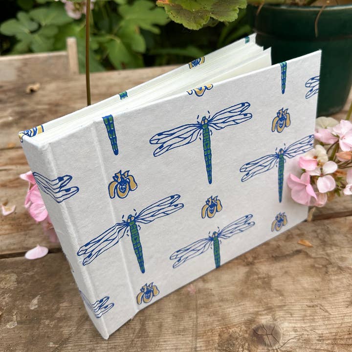 AARVEN – wholesale Photo album – Hand Printed Hardback Photo Album 'Dragonflies'2