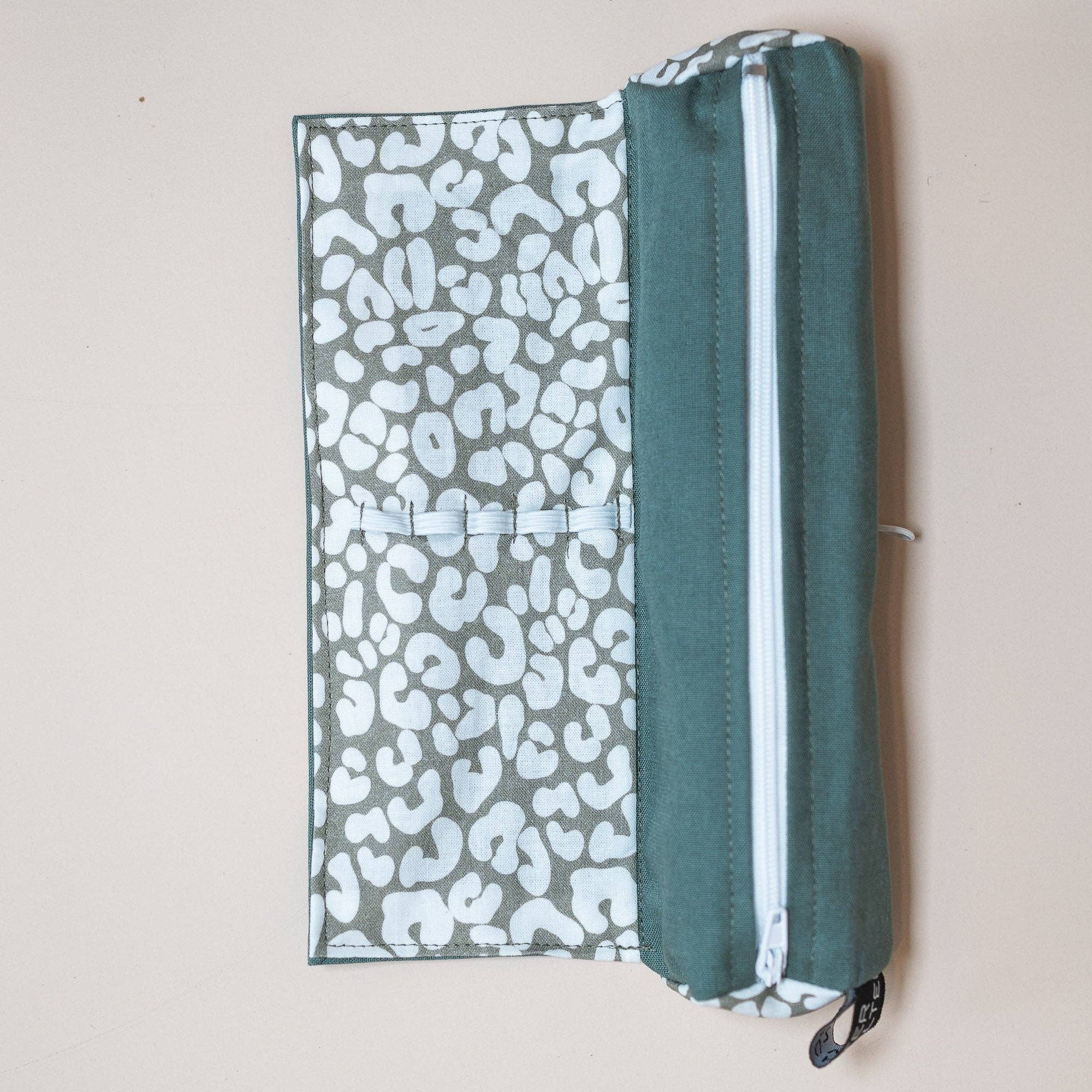 Tochter von Walter - Wholesale Pencil Case/Pouch - Pencil case, mini Leo sage2