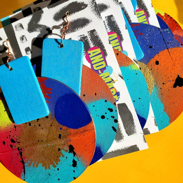 AND-MADE by Hand - Wholesale Dangle Earrings - KELLI - Abstract Stud - 2 Sizes