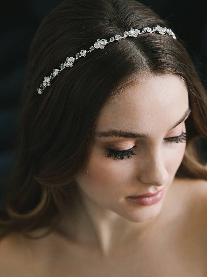 Cerchietto Catalina per la vendita all'ingrosso da parte di Dareth Colburn Designs