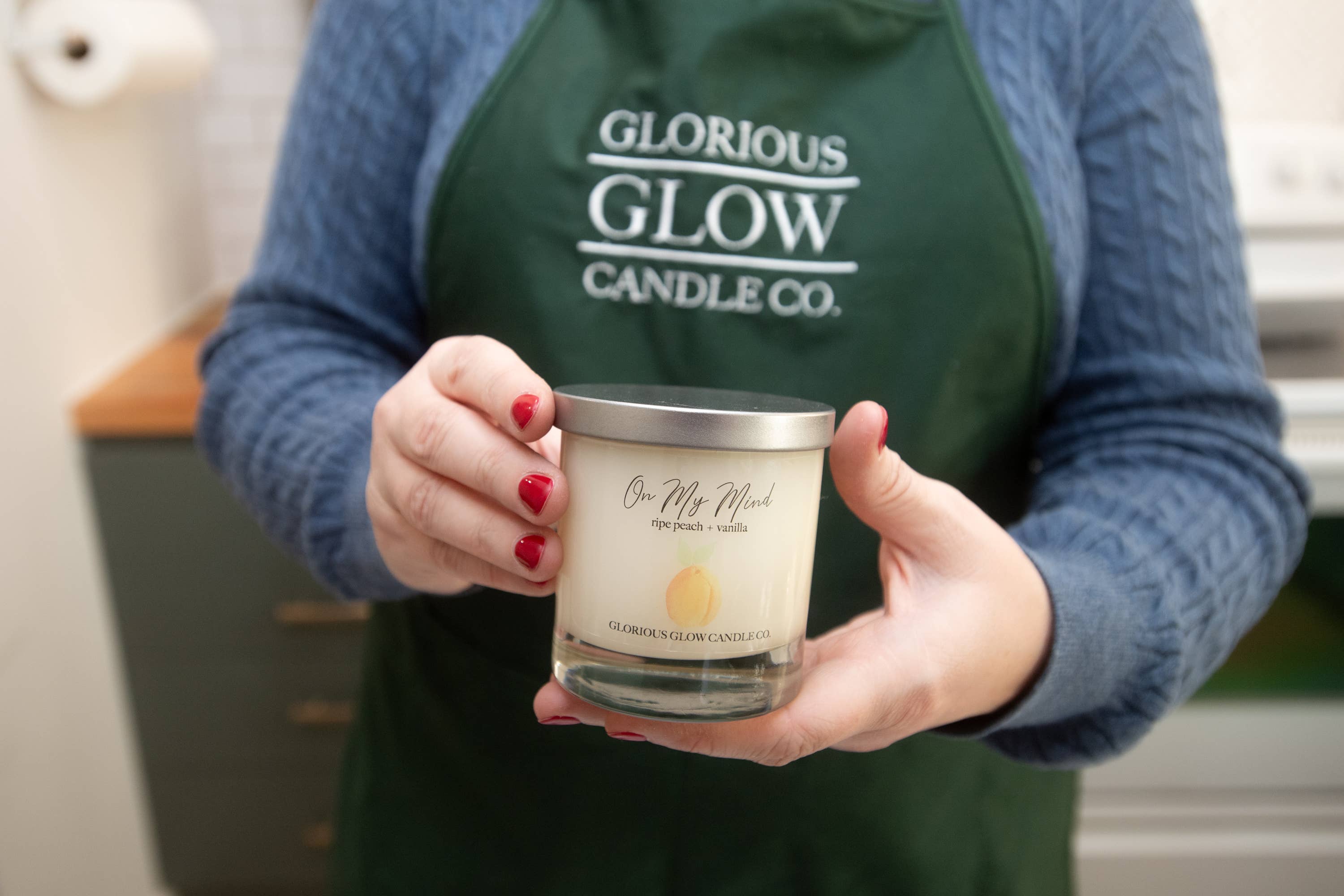 Glorious Glow Candle Co. - Wholesale Jar/Filled Candle - On My Mind 8 oz. Soy Blend Container Candle with Lid1