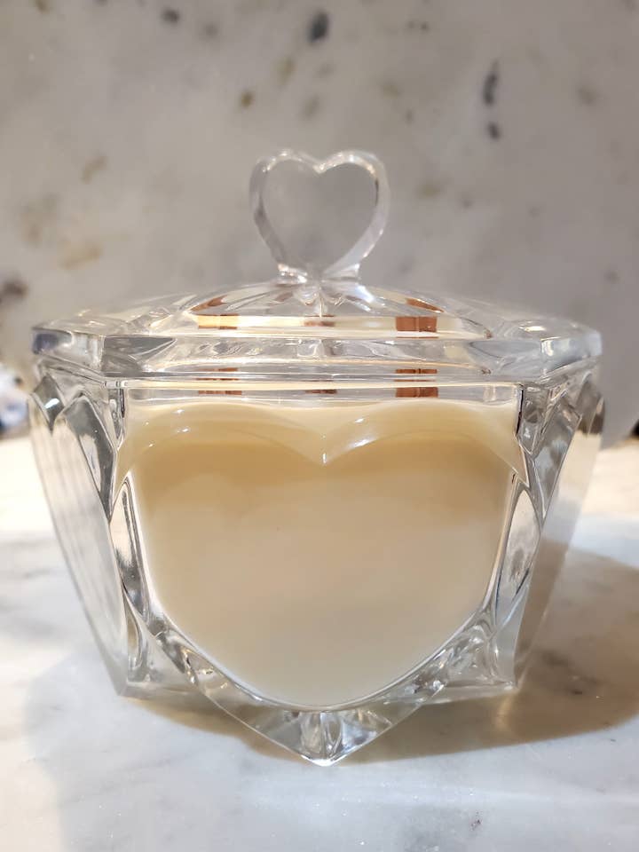 Edición Limitada - Vela Corazón de Cristal en Noches de La Habana para venta al por mayor de Alpha & Omega Candle Co.