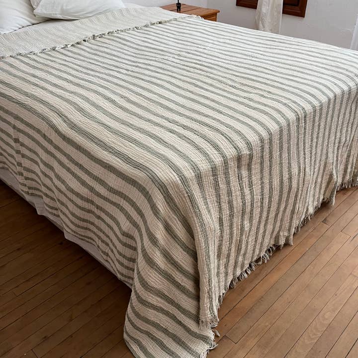 loom.ist - Wholesale Throw blanket - Muslin Striped Blanket8