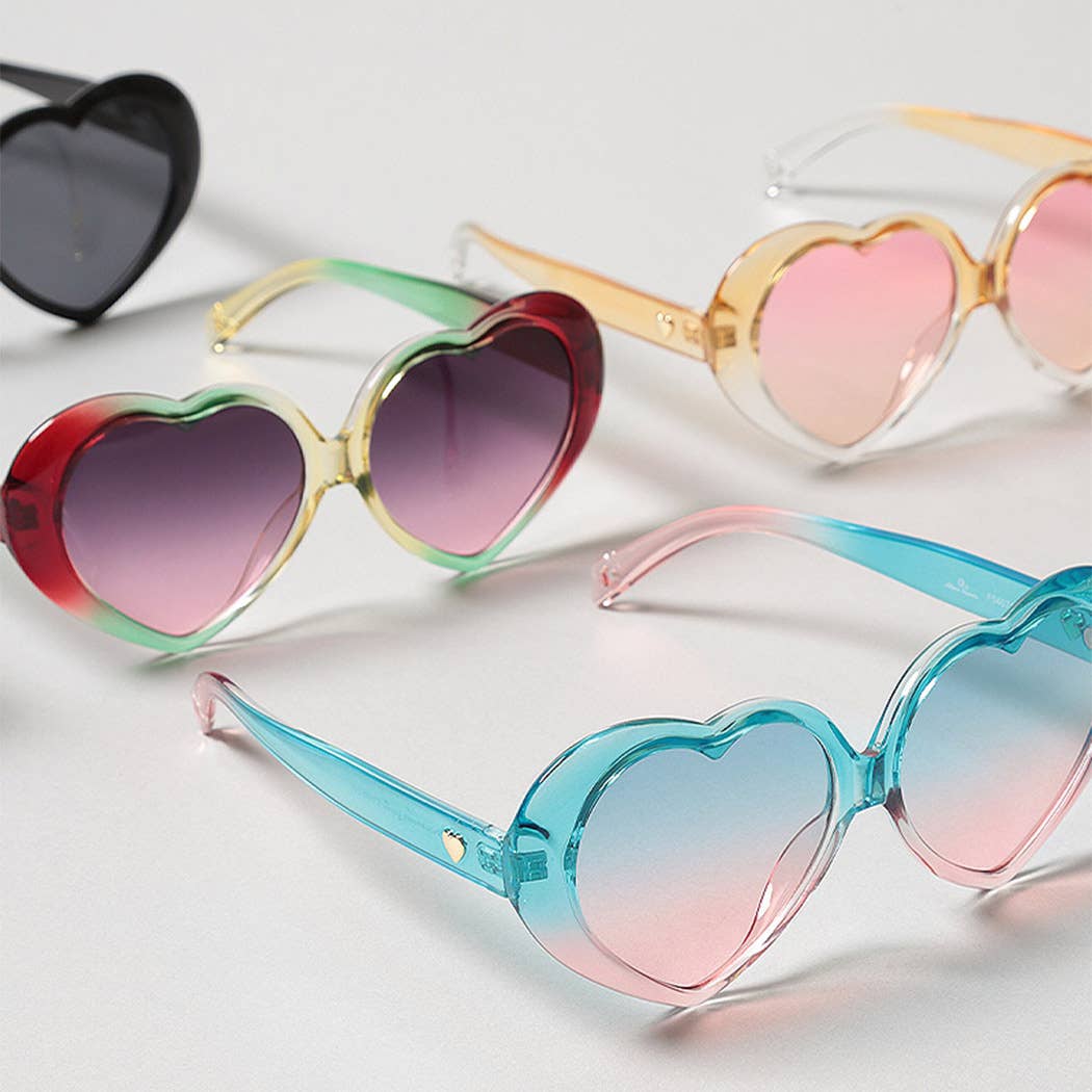 12 COULEURS ASSORTIES Lunettes de soleil à monture en forme de cœur en vente sur Faire3