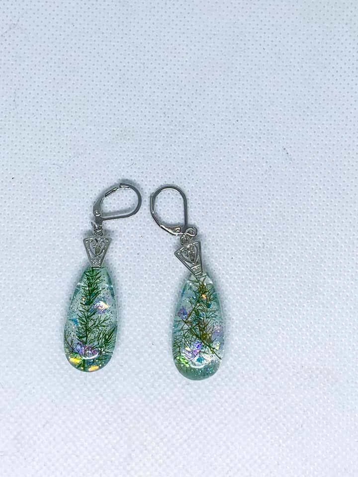 Vivian Treasury - Wholesale Dangle Earrings - Real Foliage Dangles2