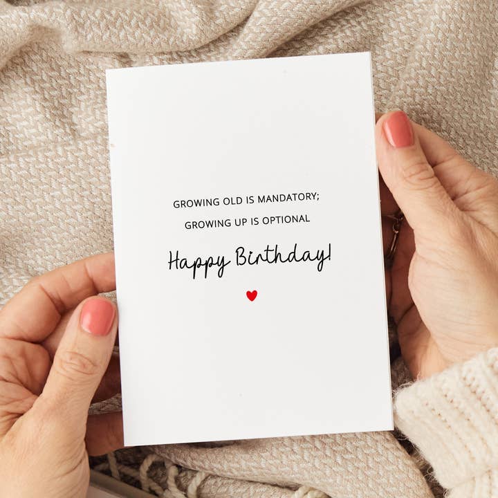 Cartão de Aniversário “Envelhecer é Obrigatório” por atacado de Doodle & Design