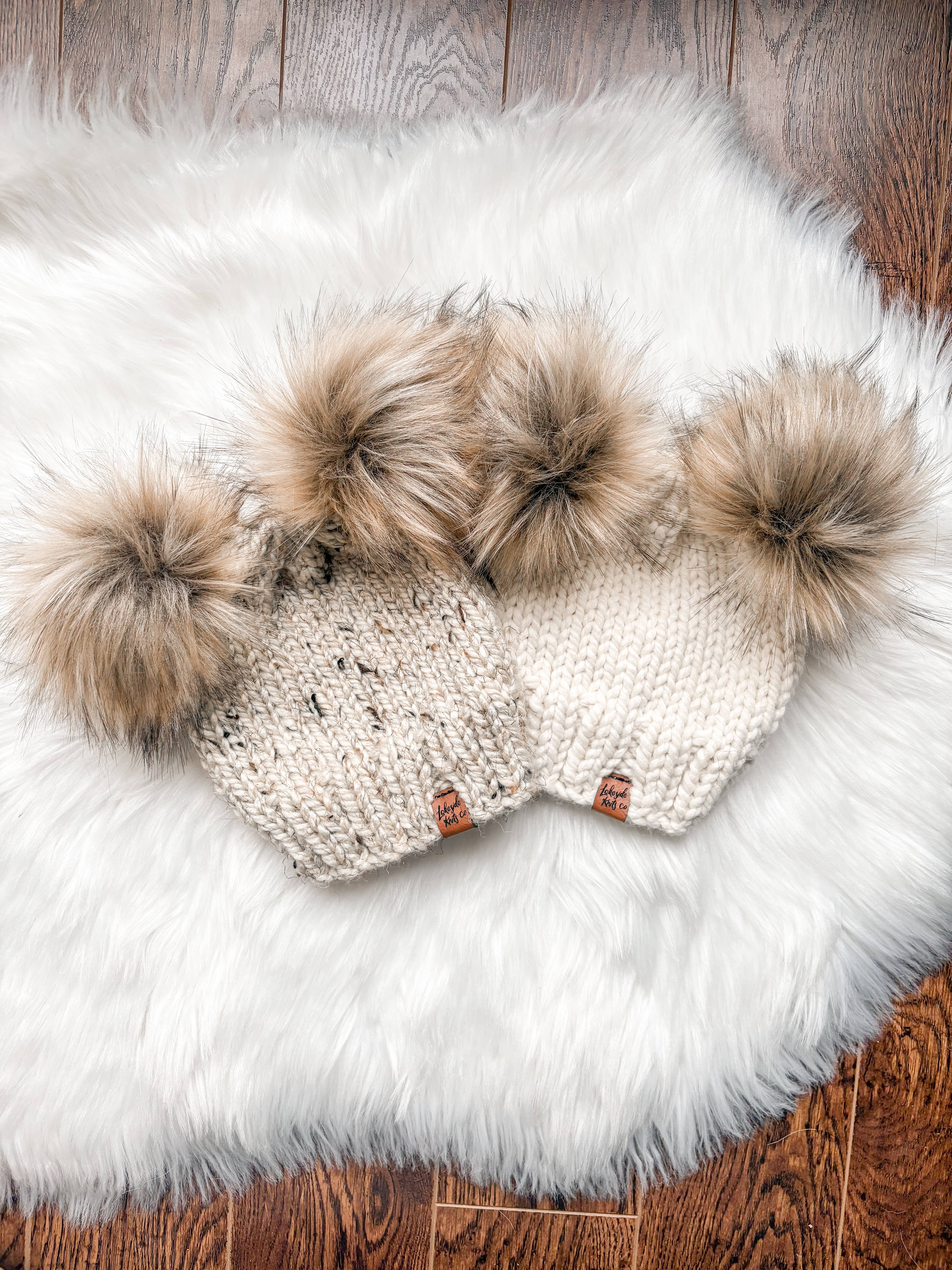 Lakeside Knits co - Vente Bonnet – enfant - Bonnet en maille double pompon2