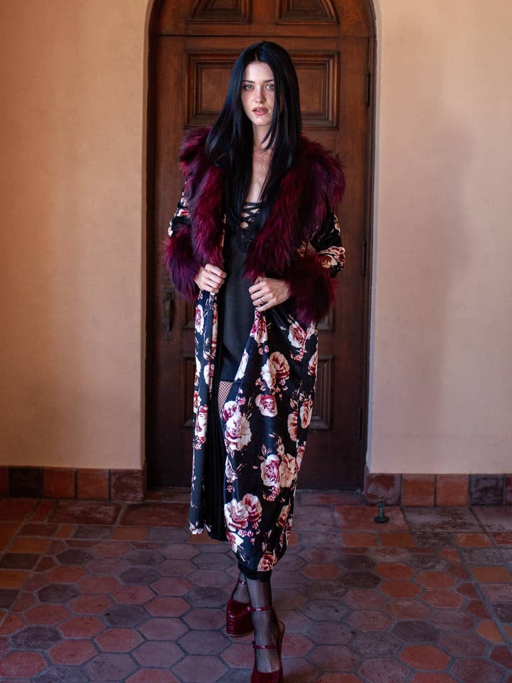 Jennafer Grace - Wholesale Fur/Faux Fur Coat - Women's - Penny Roses Nouveau Faux Fur Jacket10