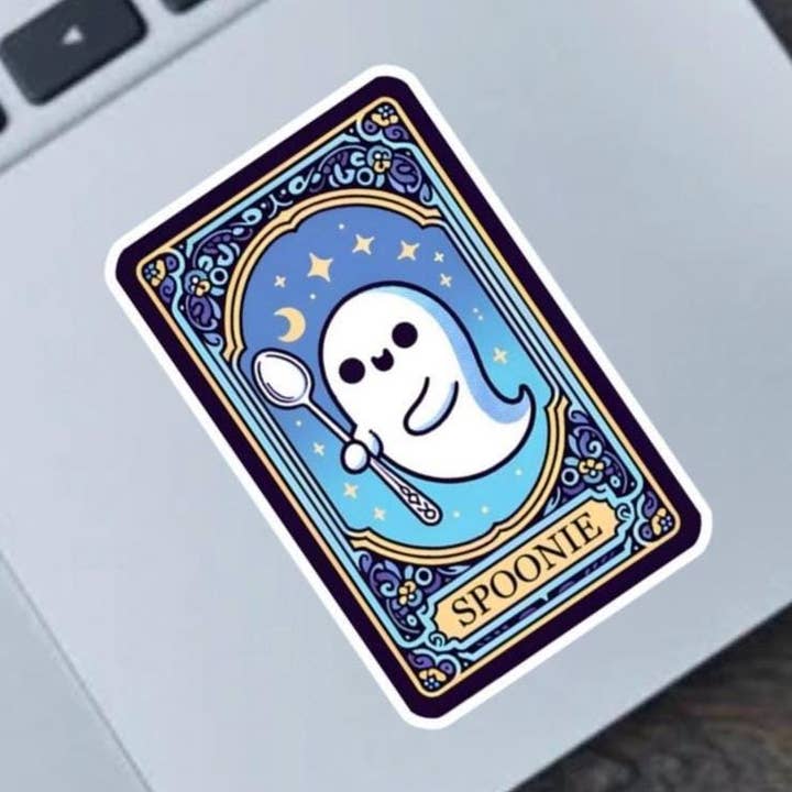 Autocollant en vinyle 2,5" Carte de Tarot Spoonie Maladie Chronique pour la vente par Fable and Flame Co.