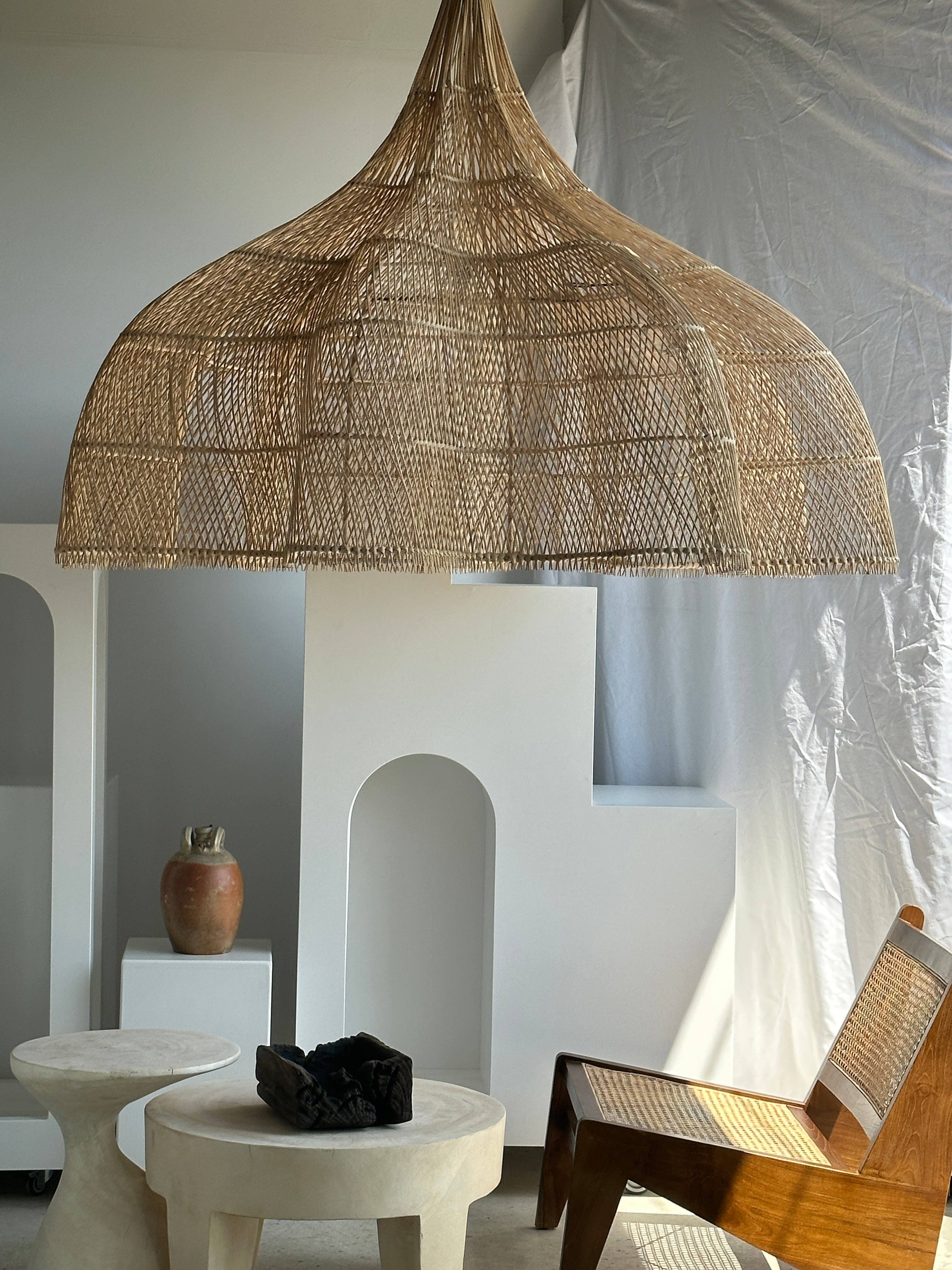 Office Objets - Wholesale Chandelier/Hanging Light - Immense rattan suspension in the shape of a flower, tulip, corolla H:1m; D:1m5087