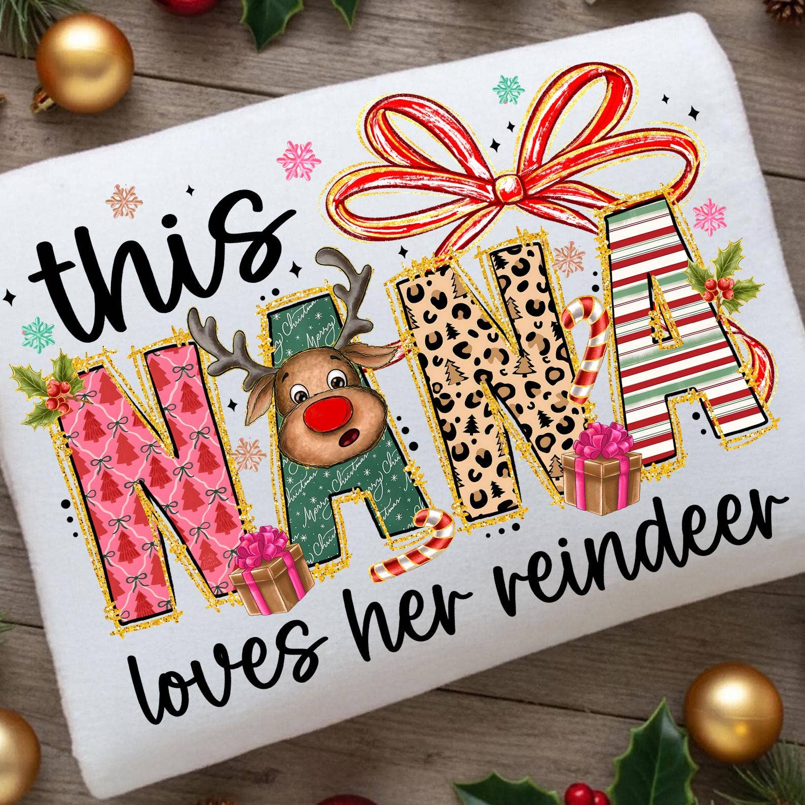 DLT Ecommerce - Vente T-shirt à imprimés – femme - T-shirt de renne de Noël Nana, pull de Noël joyeux maman1