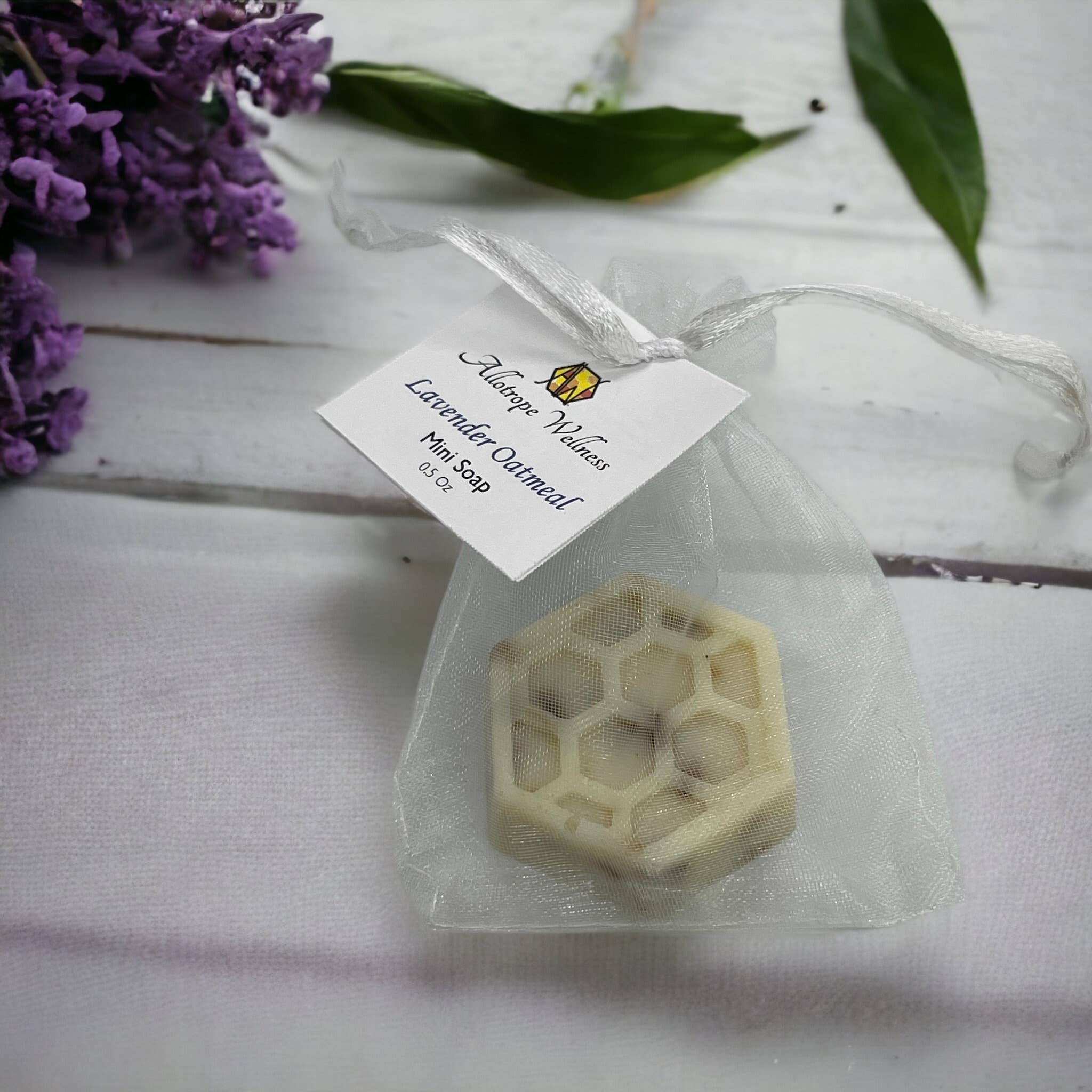 Allotrope Wellness, Inc. - Vente Pains de savon - Savon Miniature Naturel à l'Avoine et Lavande5