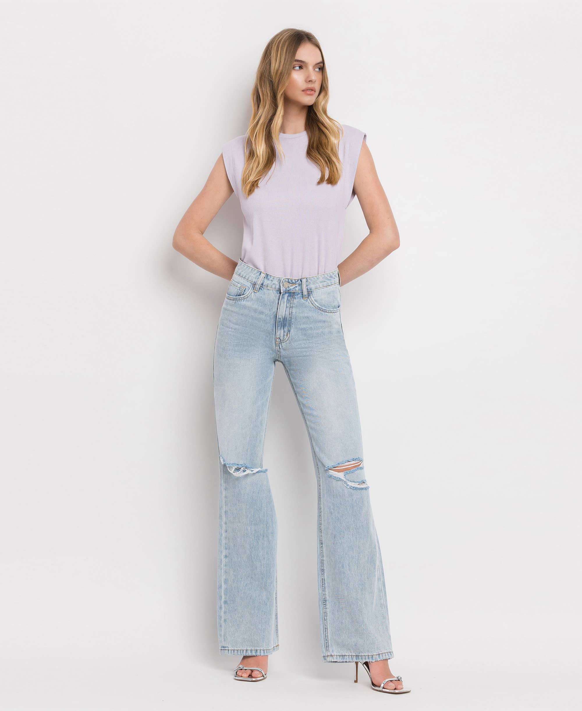 BARELY WORN 90'S VINTAGE SUPER HIGH RISE FLARE JEANS V2473 for wholesale on Faire3