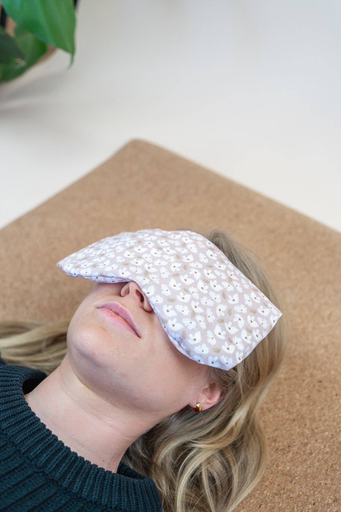 Tochter von Walter – Engroshandel Søvn-/øjenmaske – Øjenpude med økologisk spelt og økologisk lavendel, beige6